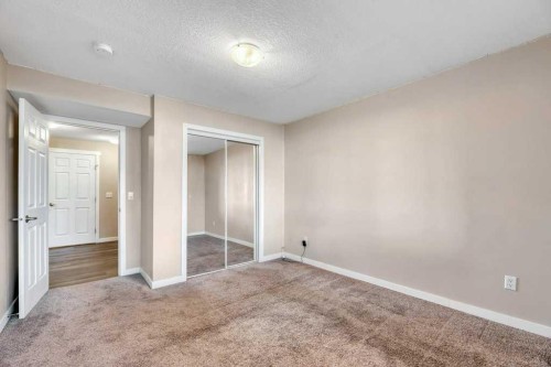 2450 Baysprings Link Sw, Airdrie, AB - Indoor Photo Showing Other Room