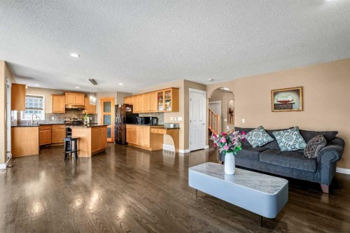 123 Cranwell Close Se, Calgary, AB - Indoor Photo Showing Living Room