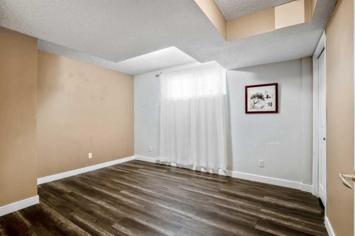 123 Cranwell Close Se, Calgary, AB - Indoor Photo Showing Other Room