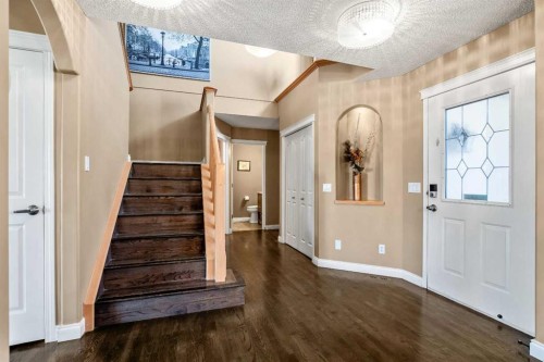 123 Cranwell Close Se, Calgary, AB - Indoor Photo Showing Other Room