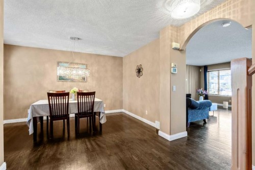 123 Cranwell Close Se, Calgary, AB - Indoor Photo Showing Dining Room
