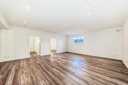 2323 3 Avenue Nw, Calgary, AB - Indoor Photo Showing Other Room