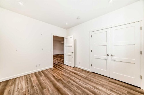 2323 3 Avenue Nw, Calgary, AB - Indoor Photo Showing Other Room