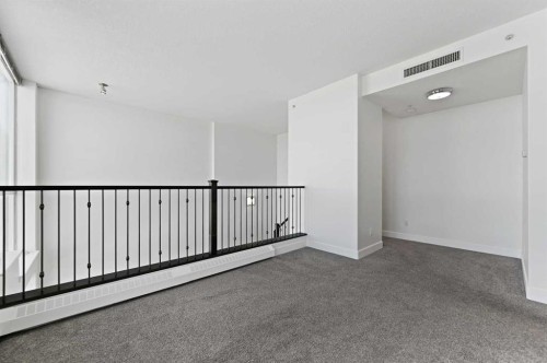 2404-77 Spruce Place Sw, Calgary, AB - Indoor Photo Showing Other Room