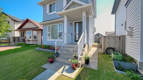 635 Taradale Drive Ne, Calgary, AB - Outdoor With Deck Patio Veranda