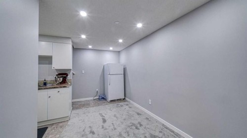 635 Taradale Drive Ne, Calgary, AB - Indoor
