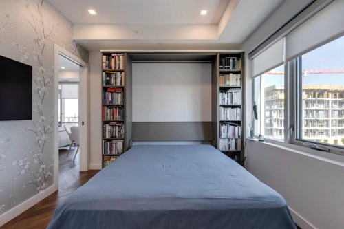 501-8505 Broadcast Avenue Sw, Calgary, AB - Indoor Photo Showing Other Room