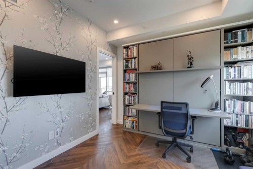 501-8505 Broadcast Avenue Sw, Calgary, AB - Indoor Photo Showing Office
