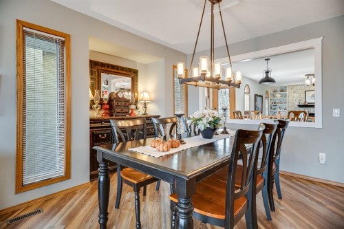 607 9 Street Se, High River, AB - Indoor Photo Showing Dining Room