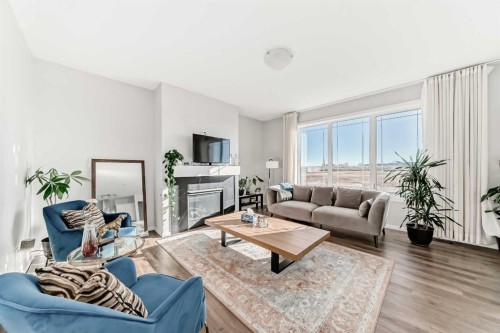 99 Cityline Point Ne, Calgary, AB - Indoor Photo Showing Living Room