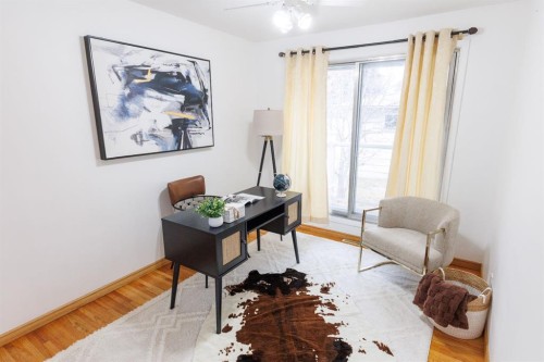 56 Lynndale Crescent Se, Calgary, AB - Indoor