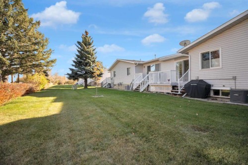 2-717 Centre Street, Vulcan, AB - Outdoor