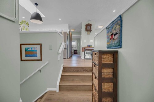 2-717 Centre Street, Vulcan, AB - Indoor Photo Showing Other Room