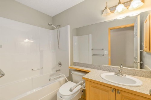131 Panatella Close Nw, Calgary, AB - Indoor Photo Showing Bathroom