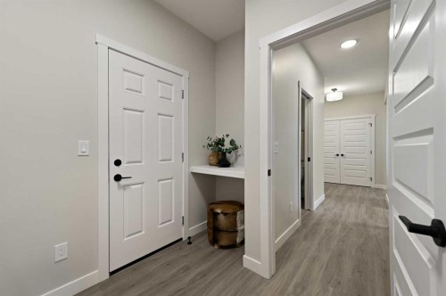 634 Bayview Lane Sw, Airdrie, AB - Indoor Photo Showing Other Room