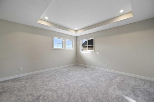 634 Bayview Lane Sw, Airdrie, AB - Indoor Photo Showing Other Room