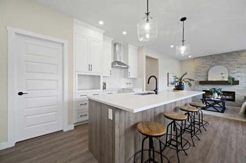 634 Bayview Lane Sw, Airdrie, AB - Indoor Photo Showing Kitchen With Upgraded Kitchen
