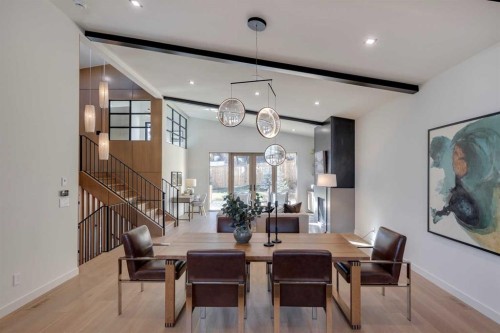 3423 23 Street Nw, Calgary, AB - Indoor Photo Showing Other Room