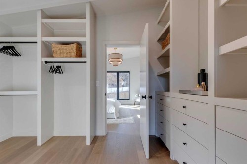 3423 23 Street Nw, Calgary, AB - Indoor