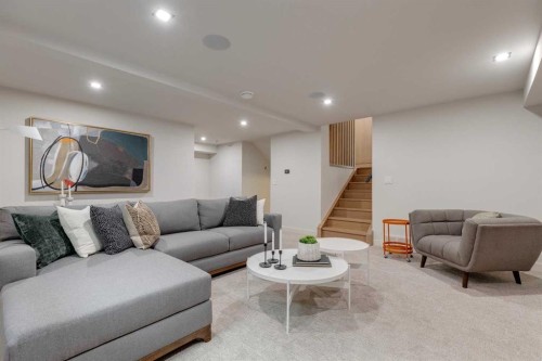 3423 23 Street Nw, Calgary, AB - Indoor Photo Showing Living Room