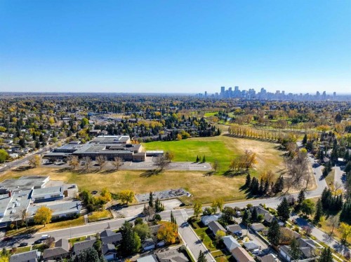 3423 23 Street Nw, Calgary, AB - Outdoor With View