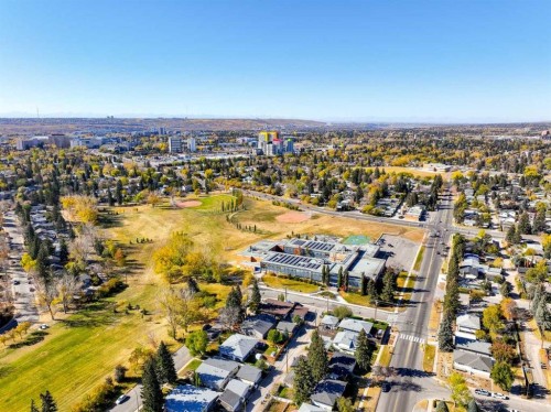 3423 23 Street Nw, Calgary, AB - Outdoor With View