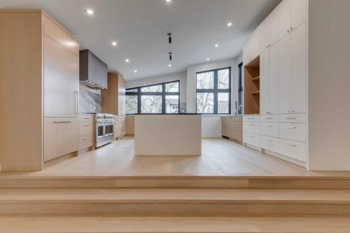 3423 23 Street Nw, Calgary, AB - Indoor