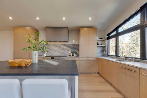 3423 23 Street Nw, Calgary, AB - Indoor Photo Showing Kitchen With Double Sink