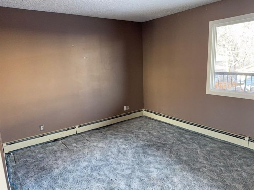 203-234 5 Avenue Ne, Calgary, AB - Indoor Photo Showing Other Room