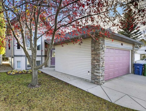 164 Stonegate Close NW Airdrie, AB T4B 2V2