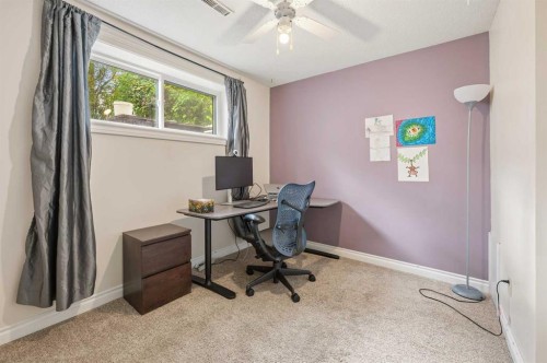 515 Murray Place Ne, Calgary, AB - Indoor Photo Showing Office