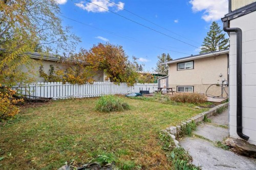 515 Murray Place Ne, Calgary, AB - Outdoor