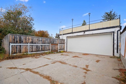 515 Murray Place Ne, Calgary, AB - Outdoor