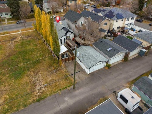 533 12 Avenue Ne, Calgary, AB - Outdoor