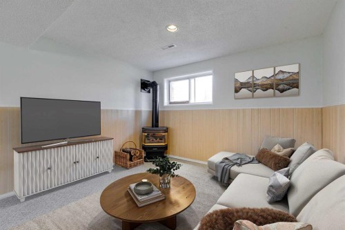 12 Doverthorn Place Se, Calgary, AB - Indoor Photo Showing Other Room