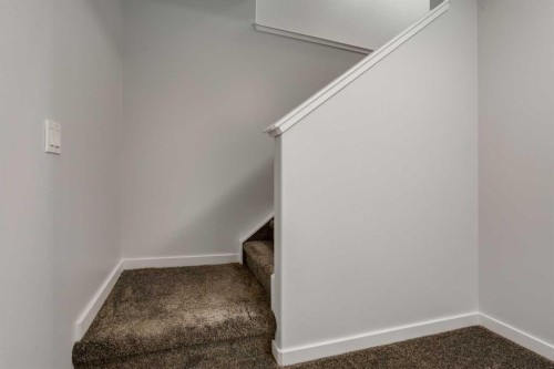 251 Kingsbridge Road Se, Airdrie, AB - Indoor Photo Showing Other Room