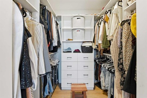 16 Key Cove Sw, Airdrie, AB - Indoor With Storage