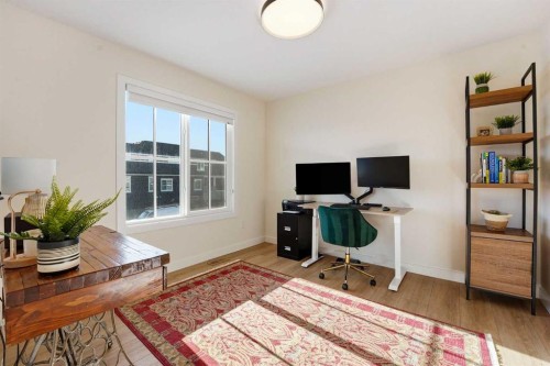 16 Key Cove Sw, Airdrie, AB - Indoor Photo Showing Office