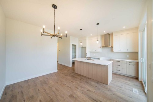 19 Herron Walk Ne, Calgary, AB - Indoor Photo Showing Kitchen