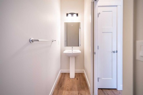 19 Herron Walk Ne, Calgary, AB - Indoor