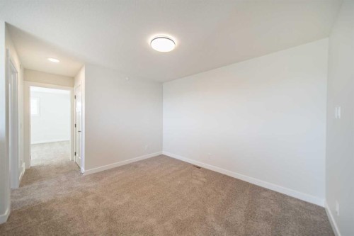 19 Herron Walk Ne, Calgary, AB - Indoor Photo Showing Other Room