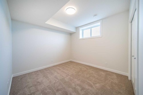 19 Herron Walk Ne, Calgary, AB - Indoor Photo Showing Other Room