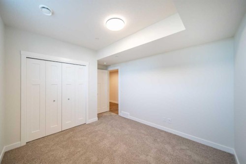 19 Herron Walk Ne, Calgary, AB - Indoor Photo Showing Other Room