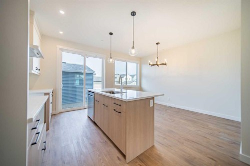 19 Herron Walk Ne, Calgary, AB - Indoor Photo Showing Kitchen