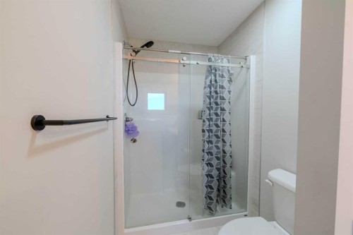 643 Cornerstone Drive Ne, Calgary, AB - Indoor Photo Showing Bathroom