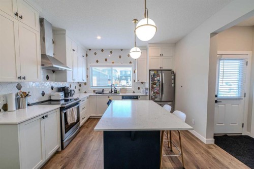 643 Cornerstone Drive Ne, Calgary, AB - Indoor Photo Showing Kitchen
