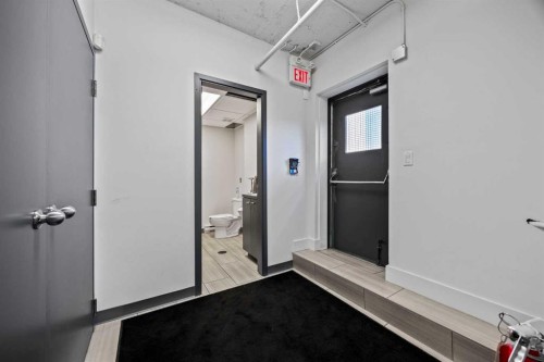 1742 10 Avenue Sw, Calgary, AB 