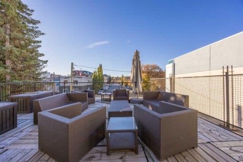 1742 10 Avenue Sw, Calgary, AB 