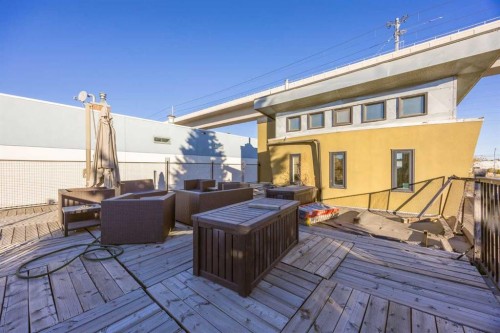 1742 10 Avenue Sw, Calgary, AB 