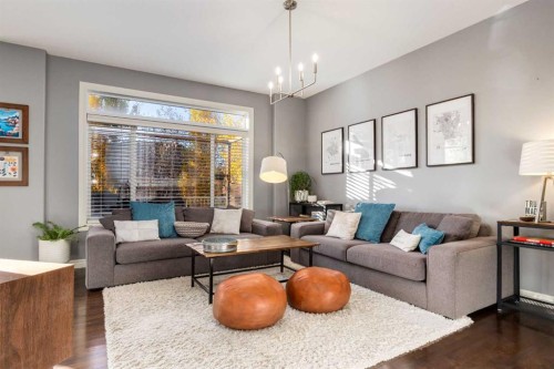 27 Tuscany Estates Drive Nw, Calgary, AB - Indoor Photo Showing Living Room